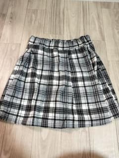 新品　女の子　 キュロットスカート　 チェック柄　130cmのサムネイル