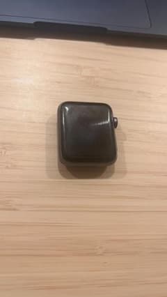 Apple Watch Series 3 42mmのサムネイル