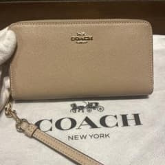 COACH 長財布 ラウンドファスナー ベージュ ストラップ付のサムネイル