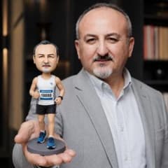 似顔絵オーダー マラソン完走記念フィギュアのサムネイル