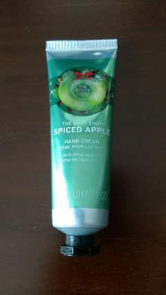 ハンドクリーム　THE BODY SHOP、 SPICED APPLEのサムネイル