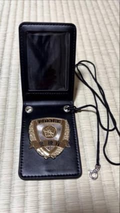 警察POLICE手帳 レプリカ 撮影用 - メルカリ