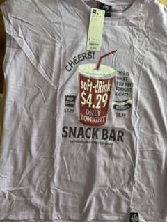 GU Mrs.GREEN APPLEコラボTシャツのサムネイル