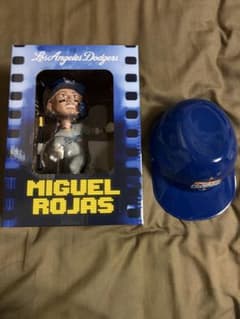 ロサンゼルス・ドジャース ミゲル・ロハス フィギュアと帽子セット ロサンゼルス・ドジャース ミゲル・ロハス フィギュアと帽子セット