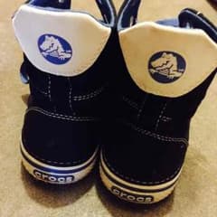 クロックス.スニーカーのサムネイル