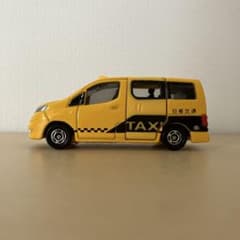 トミカ 日産 NV200 タクシー（美品）のサムネイル
