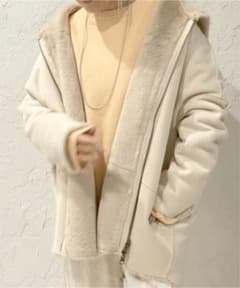 ✳︎2022年11月30日まで出品【美品】ディニテコリエ　フェイクムートンコートのサムネイル