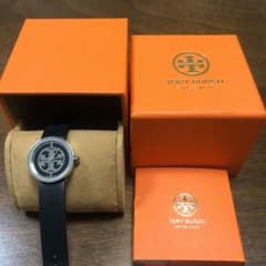 本日までTORY BURCH  腕時計　箱付きです☆のサムネイル