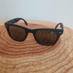Ray-Ban サングラス 黒 ウェイファーラー 折りたたみ 純正ケース付のサムネイル