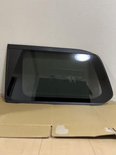 ランドクルーザー250 GDJ250W TRJ250W クォーターガラス　左 ランドクルーザー250 GDJ250W TRJ250W クォーターガラス 左 - メルカリ