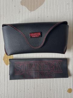 Stranger Things メガネケース クロス付きのサムネイル
