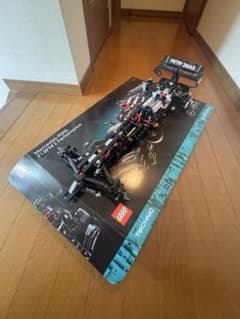 LEGO Technic Mercedes-AMG F1 W14のサムネイル