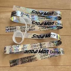  Man ドームツアー ペンライト 2本 音符落下物と銀テープ2本セット SnowMan DOME TOUR 2025 ON 落下物 銀テープ2本音符1個 - メルカリ