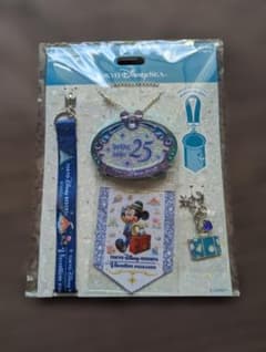 東京ディズニーシー 25周年 バケーションパッケージジュビリーバッジセットのサムネイル
