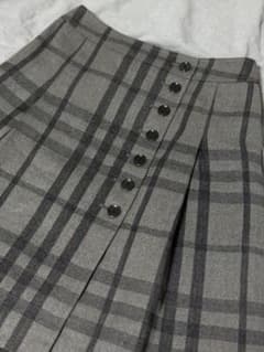 バーバリーロンドン ウール メガチェック スカート 黒 15号 バーバリーロンドン ウール メガチェック スカート 黒 15号 バーバリー