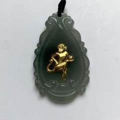 G05:K24/翡翠 彫刻 ペンダントトップ 猿 (十二支) | Mercari