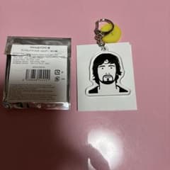 YBA & BEYOND展 ランダムアクリルキーホルダー - メルカリ