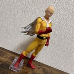 ワンパンマン　サイタマ　フィギュアのサムネイル