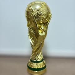 FIFA World Cup レプリカ トロフィー 記念グッズ - メルカリ