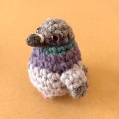 ハトのあみぐるみ　ハンドメイドのサムネイル