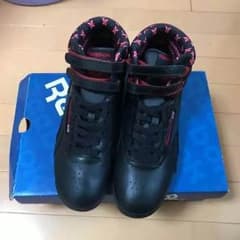 Reebok  スニーカー  未使用  新品 専用です♪のサムネイル