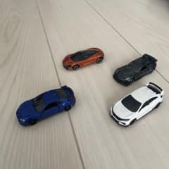 トミカ　スポーツカー　4台セットのサムネイル