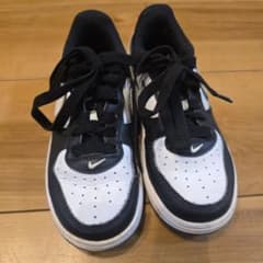 Nike FORCE 1　スニーカー 黒/白　16.5cmのサムネイル