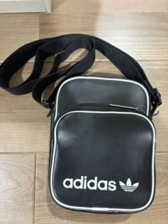 adidas ミニショルダーバッグ ブラックのサムネイル