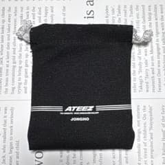 ATEEZ ジョンホ 巾着 ポーチ XYZ POPUP ガチャガチャのサムネイル
