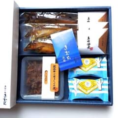あゆの店きむら あゆの姿煮.近江牛ごぼうしぐれ煮＆シュガーバターサンド　おせちのサムネイル