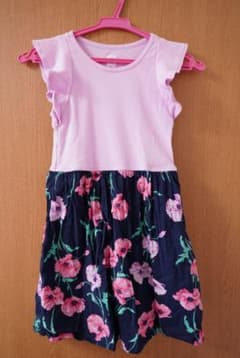 GAP  ギャップ　ワンピース　130cmのサムネイル