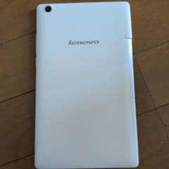 Lenovo ホワイトタブレット 本体のサムネイル