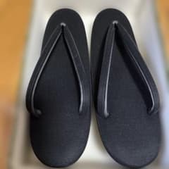冠婚葬祭用の黒の草履　新品のサムネイル