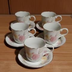 ☆美品☆花柄コーヒーカップ　　　　椀皿5点セット☆
