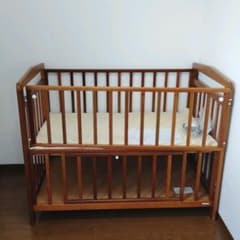 ☆toki様専用☆茅ヶ崎市引き取り限定☆ベビーベッド　ベビー布団のサムネイル