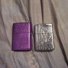 Zippo　２つのサムネイル