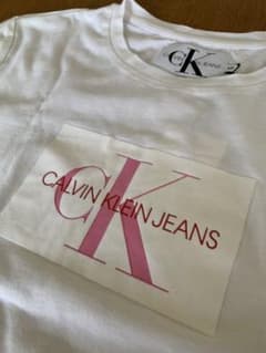 Calvin Klein Tシャツのサムネイル
