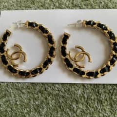ゴールド ブラック フープピアス✨CHANEL お値下げのサムネイル