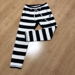 パーリーゲイツ  冬用ゴルフウエア　5サイズのサムネイル