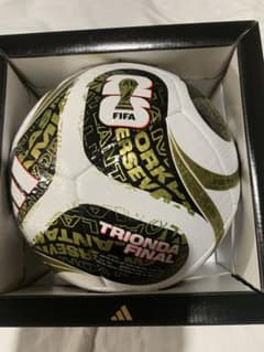 FIFA ワールドカップ 2026のレプリカモデル「CLUB(クラブ)」4号球