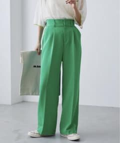美品forksy. センタープレスハイウエストストレートスラックスパンツ　Mのサムネイル