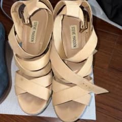 STEVE MADDEN ベージュ サンダルのサムネイル