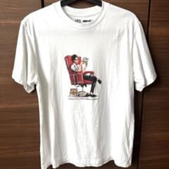 進撃の巨人リヴァイTシャツのサムネイル