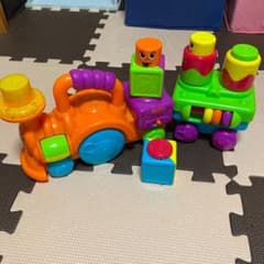 列車おもちゃのサムネイル