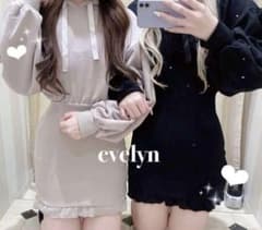 evelyn ビジュー付き フードワンピース ピンクのサムネイル