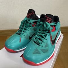 ナイキ　レブロン9 ローカット　リバプールのサムネイル
