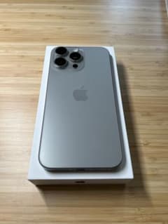 iPhone15 pro max 1TB simフリー ナチュラルチタニウムのサムネイル