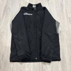 ATHLETA サッカー トレーニングジャケット 黒 ジャンパー 150cmのサムネイル