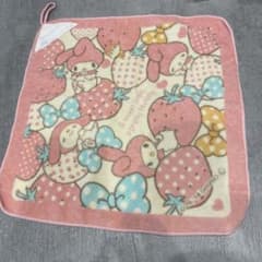 新品マイメロディ ループ付きタオル いちご柄のサムネイル