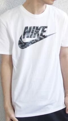 NIKE ナイキ Tシャツのサムネイル